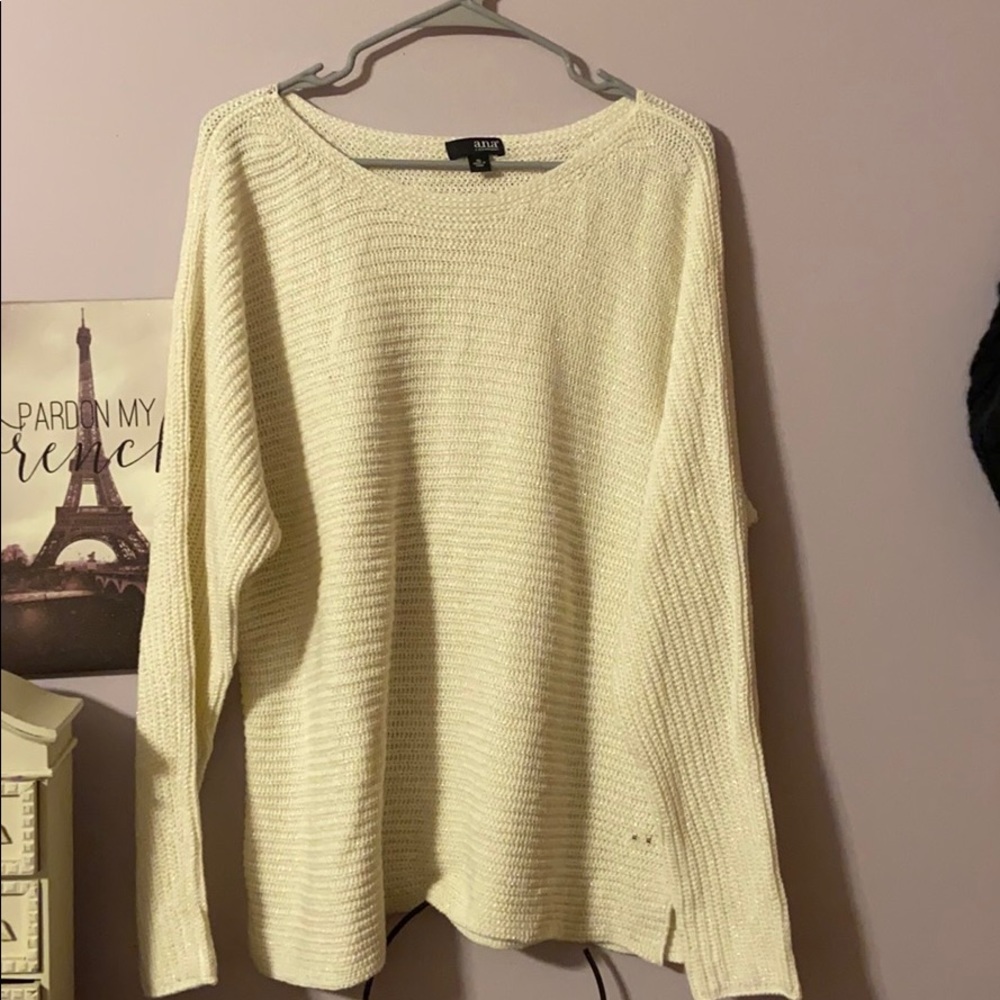 Ana size XL White/Cream Sweater